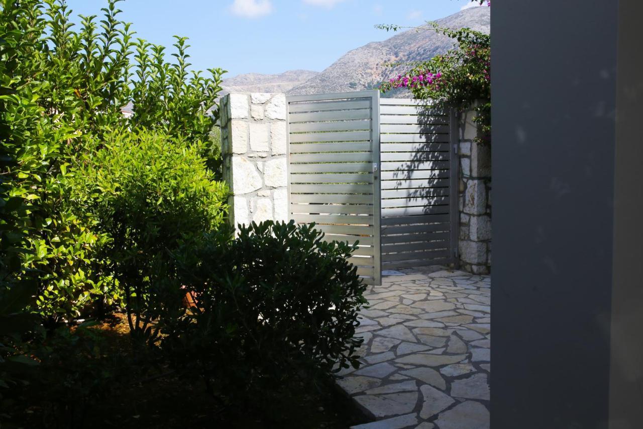 Amarianos Villas Agia Efimia Екстериор снимка