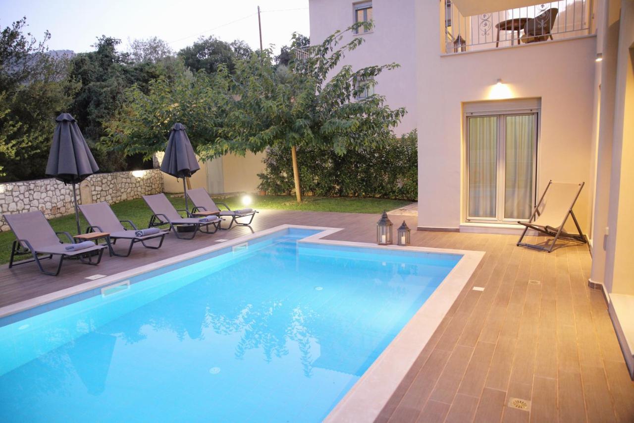 Amarianos Villas Agia Efimia Екстериор снимка